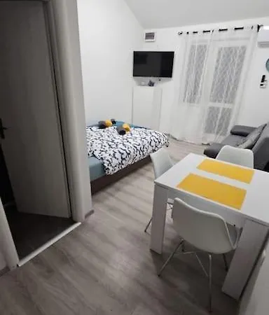 Kuzman شقة Ždrelac