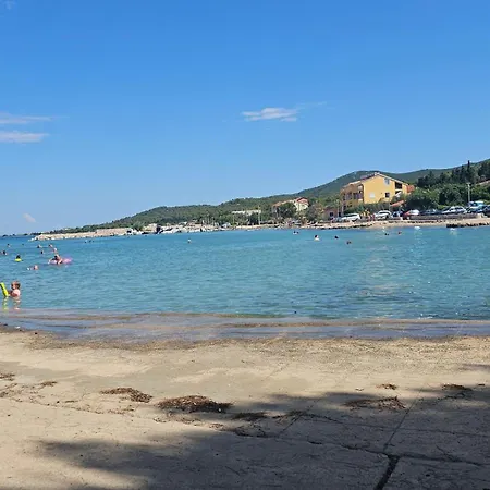 Kuzman *
