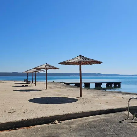 Апартаменты Kuzman *